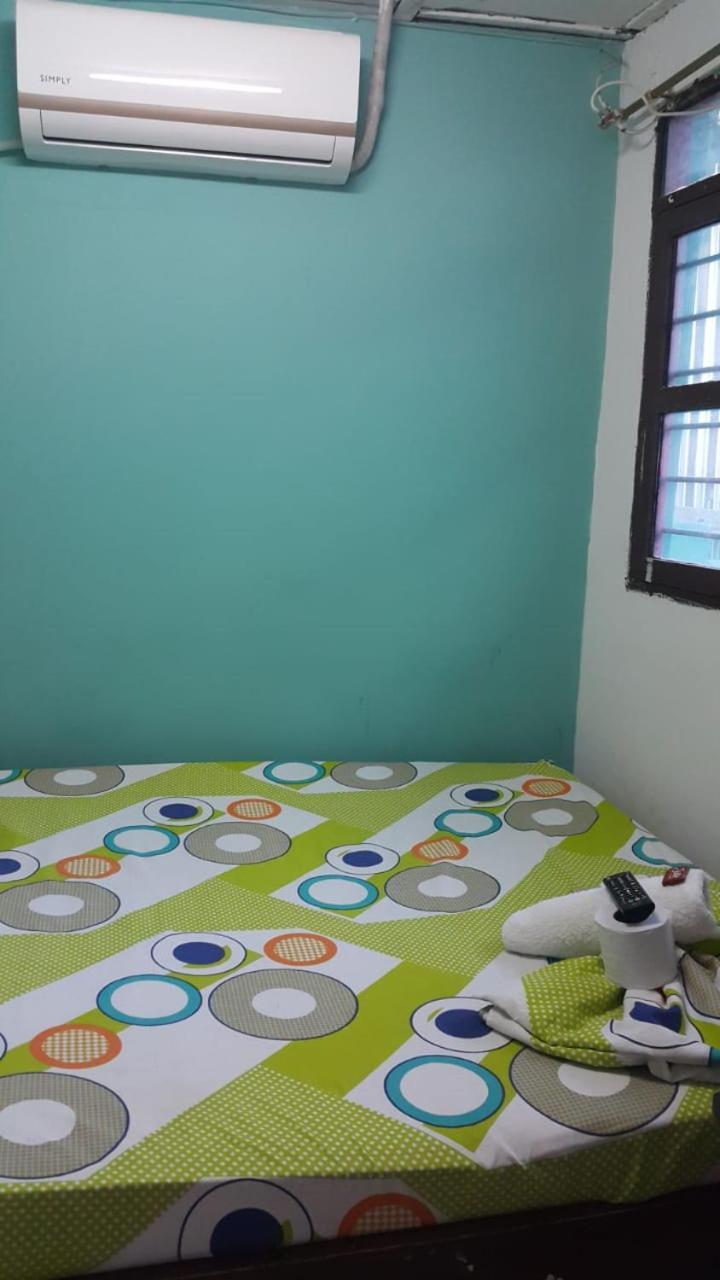 868 Mikaili Spot Pensión Cartagena