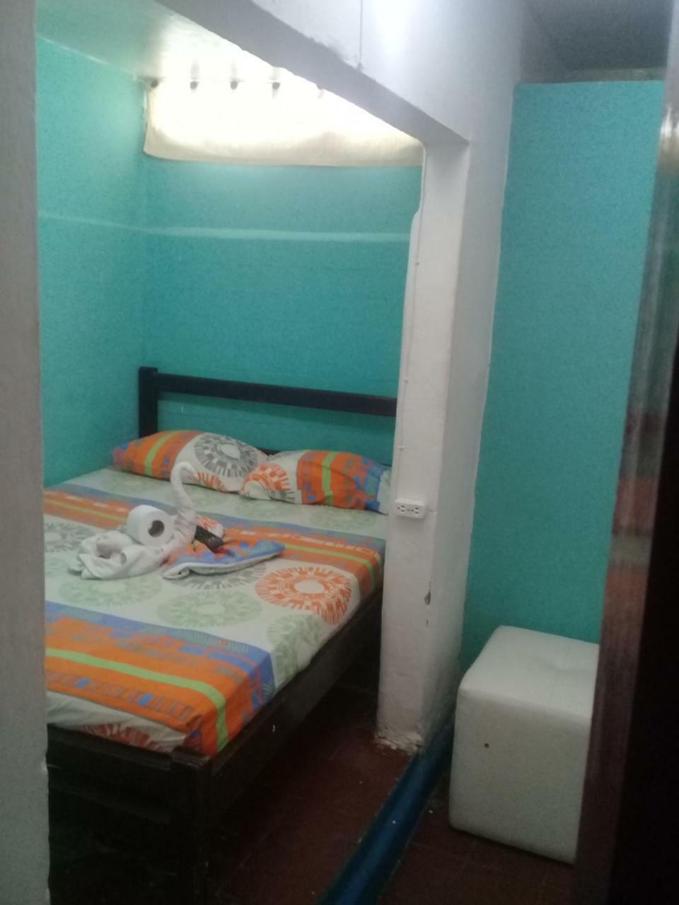 Pensión 868 Mikaili Spot *