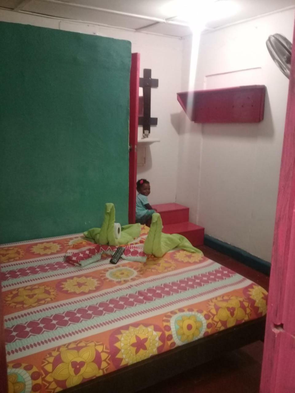 Guest house 868 Mikaili Spot Cartagena