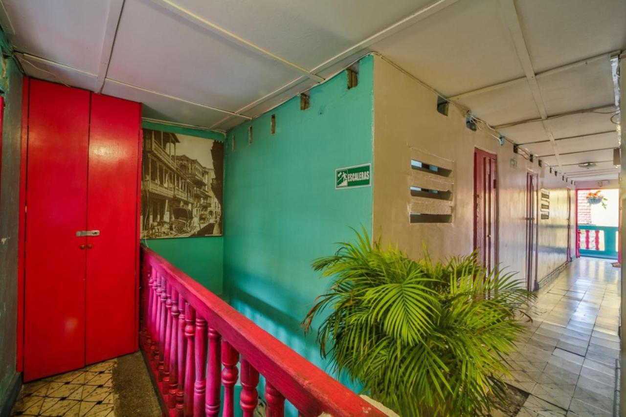 868 Mikaili Spot Guest house Cartagena